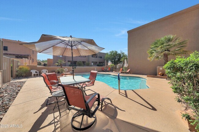 Building Photo - 13804 N Saguaro Blvd