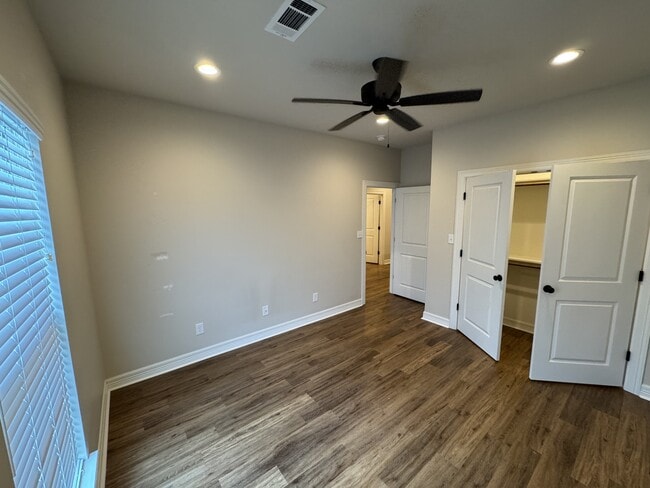 Building Photo - 5100 Westgate Ln