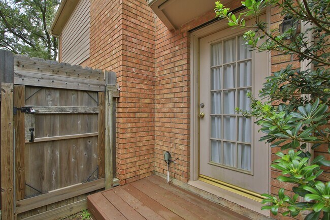 Building Photo - 13618 Shadow Falls Ct