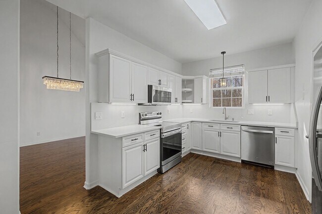 Building Photo - 1857 Woodland Pointe Dr