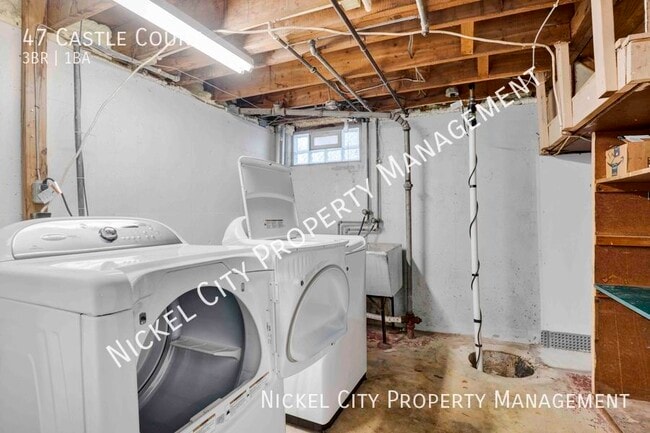Building Photo - 47 Castle Ct