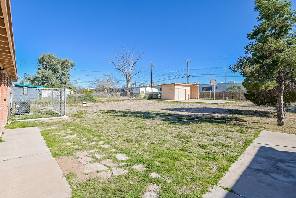 Building Photo - 4874 E 28th St