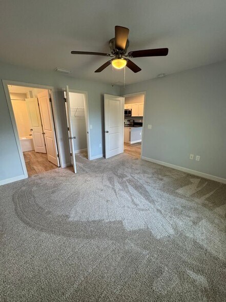 Building Photo - 1677 Lizette St SE