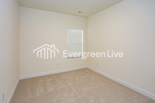 Building Photo - 1072 Mapletree Ln