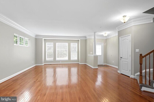 Building Photo - 10228 Nuthatch Dr