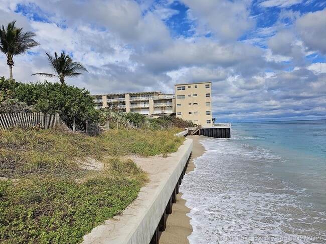 Building Photo - 4500 S Ocean Blvd