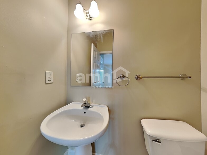 Building Photo - 2713 Cascade Bend Dr