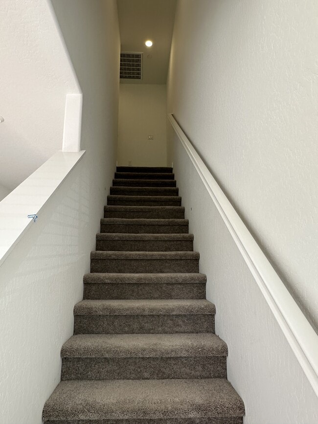 Building Photo - 4417 Hampton Wy