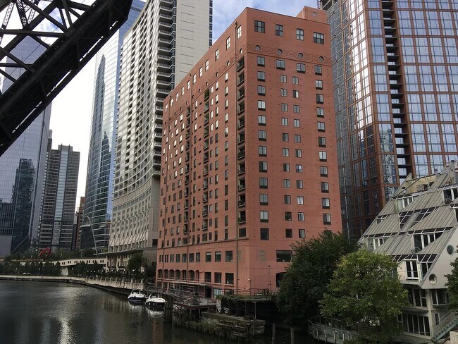 Building Photo - 345 N Canal St