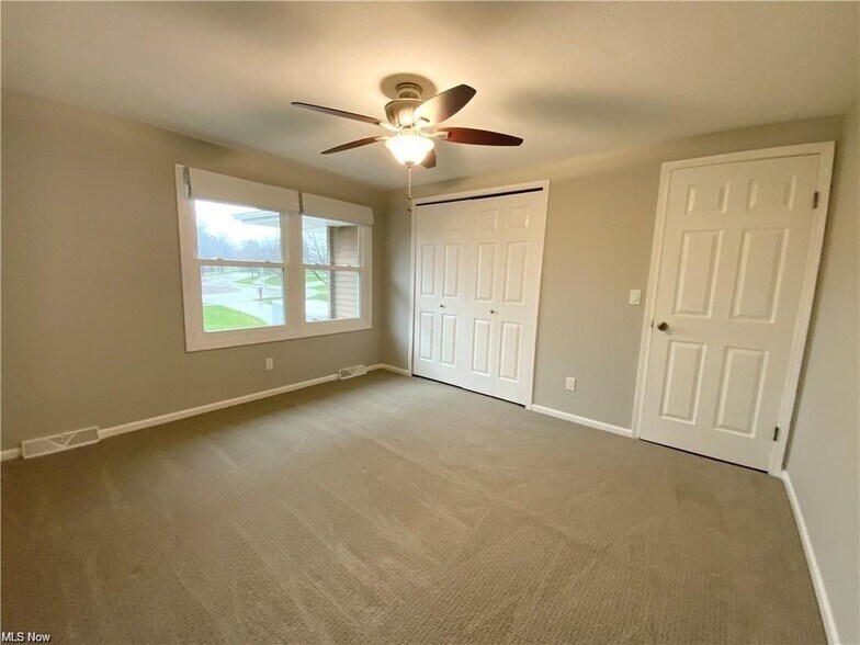 Building Photo - 37445 Fawn Path Dr