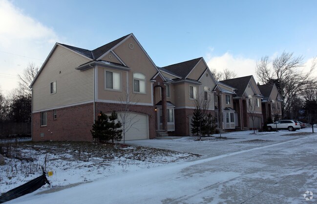 Building Photo - 6185-6190 Elarz Dr