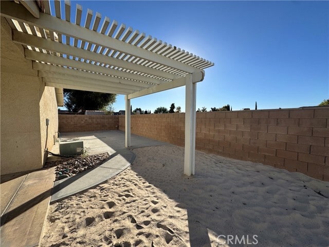 Building Photo - 12900 Briarcliff Dr