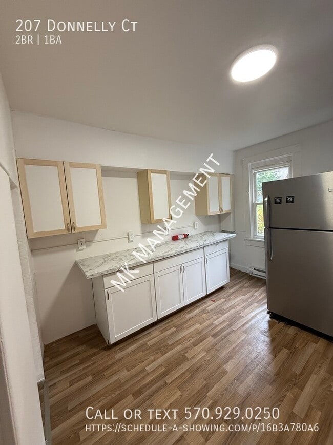 Building Photo - 207 Donnelly Ct