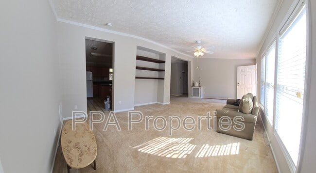 Building Photo - 7217 Ramblewood Dr