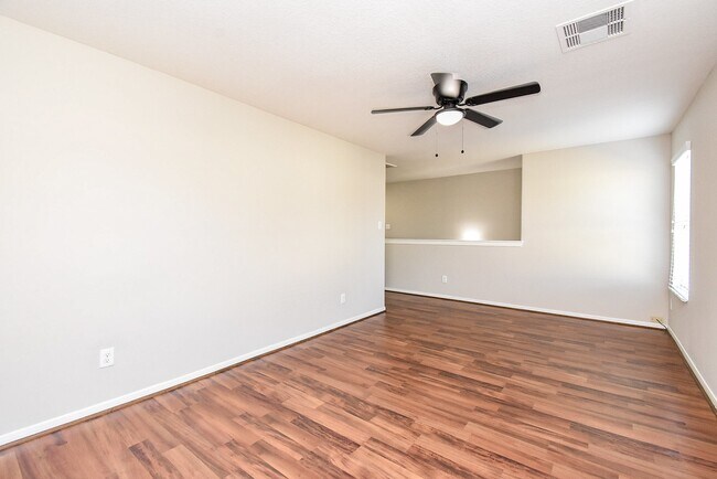 Building Photo - 5011 Ivy Fair Way