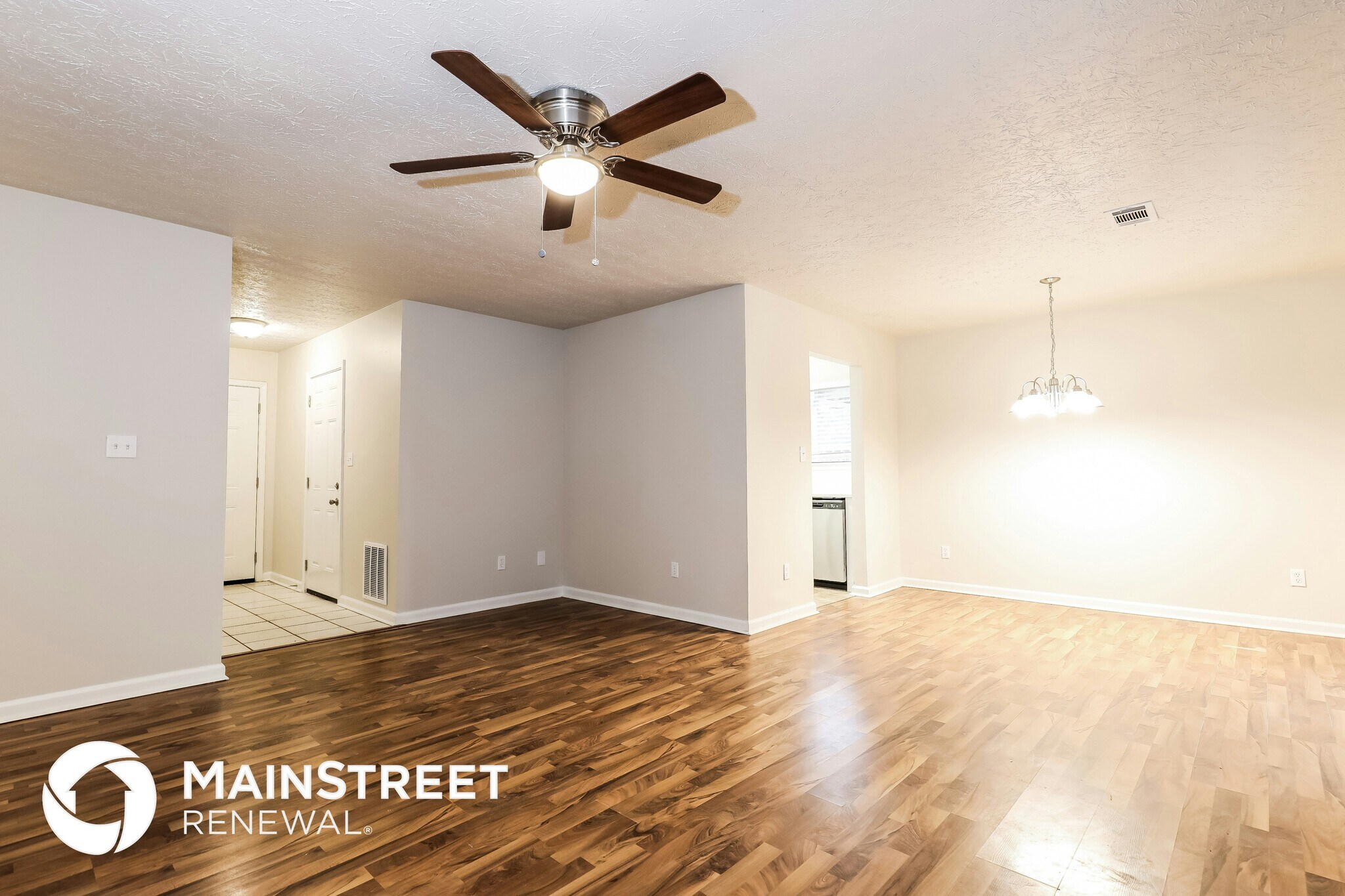 Building Photo - 9395 Forest Knoll Dr