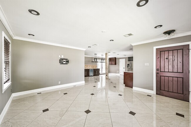 Building Photo - 6833 Concho St