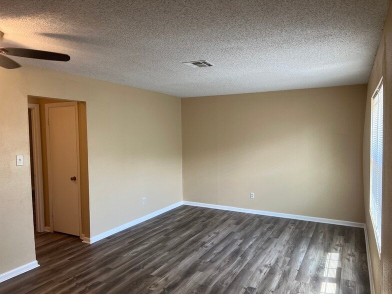 Living Room - 2305 Downey St