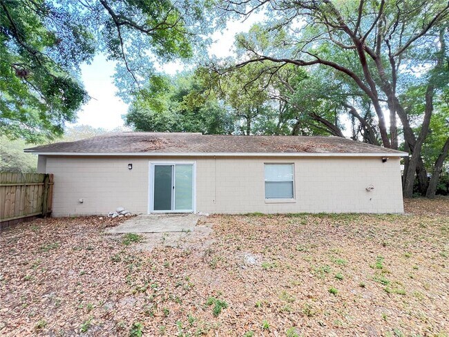 Building Photo - 1357 Woodwind Dr