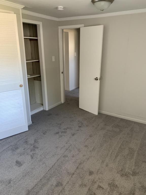 Building Photo - 24426 Columbus Ave