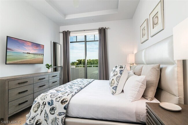 Building Photo - 101 8th St S