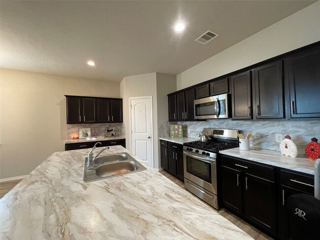 Building Photo - 20919 Corisande St