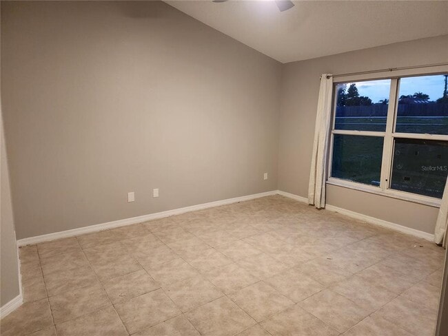 Building Photo - 2883 Picadilly Cir