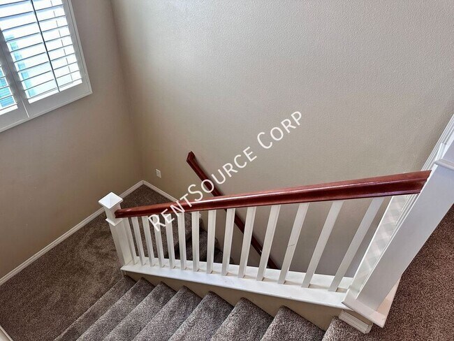 Building Photo - 28390 Esplanada Dr