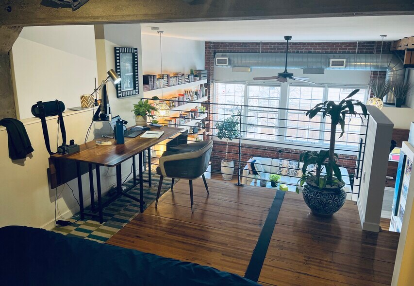 Building Photo - 1090 Cherokee St