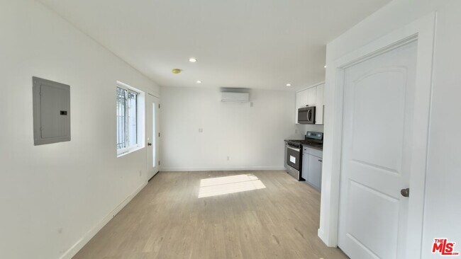 Building Photo - 1732 Crenshaw Blvd