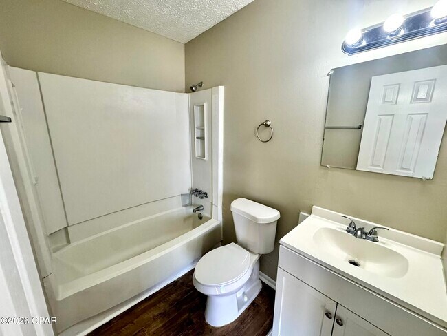 Building Photo - 7718 FL-22