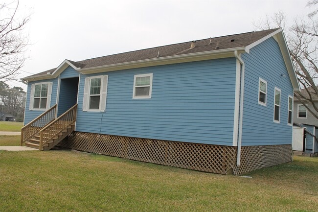 Building Photo - 2503 Deats Rd