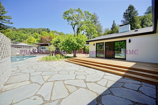 Building Photo - All New!  Fabulous 3 bedroom Fairfax house...