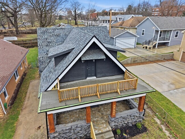 Building Photo - 1311 E 29th St
