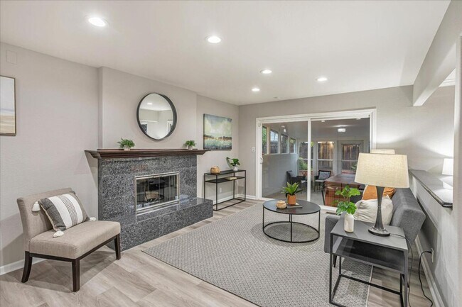Building Photo - Charming 3-Bedroom Home in Prime Cambrian ...