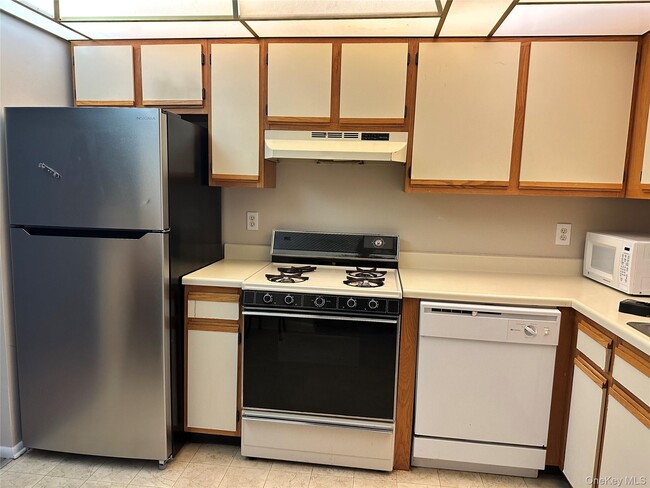 Building Photo - 4 Berwynn Rd