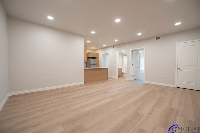 Building Photo - Brand-New Luxury Living with Mountain Char...