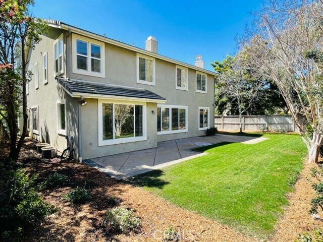 Building Photo - 1574 Glencrest Dr