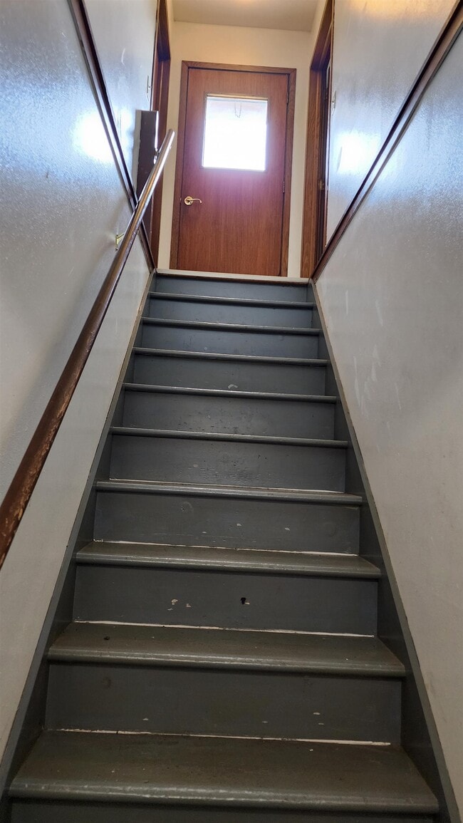 Building Photo - 2418 Adler Cir