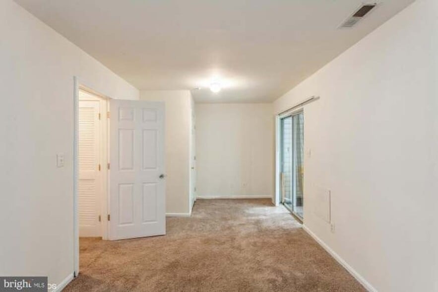 Building Photo - 7836 Canter Ct