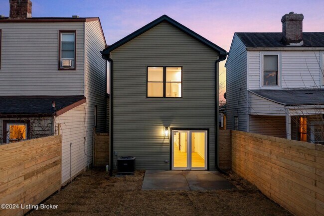 Building Photo - New Construction 3BR/2.5BA Home in Germantown for Rent - Carport, Fenced Back Yard!