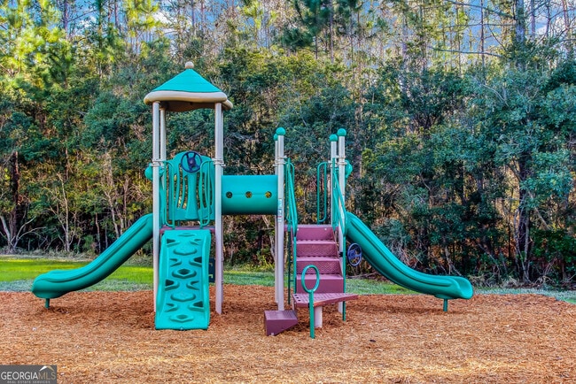 Building Photo - 102 Settlers Hammock Way