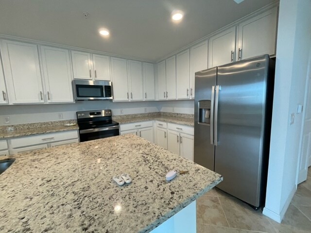 414 - 14061 Heritage Landing Blvd