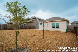 Building Photo - 347 Hunters Rnch E