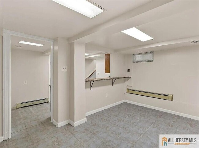 Building Photo - 1 Stanton St