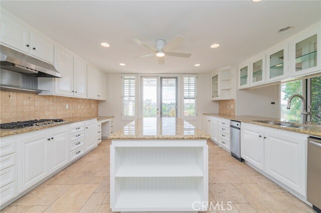 Building Photo - 22201 Wayside