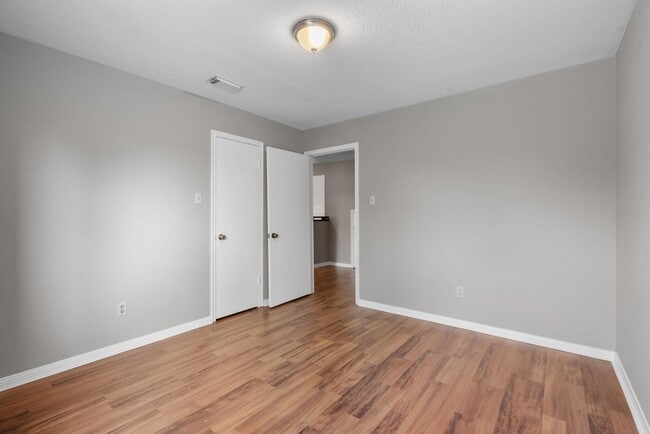 Building Photo - 8514 Deer Meadow Dr