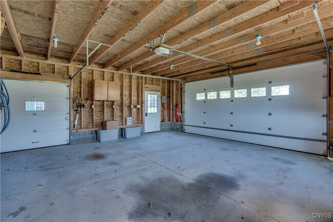 Building Photo - 216 Frontenac Blvd