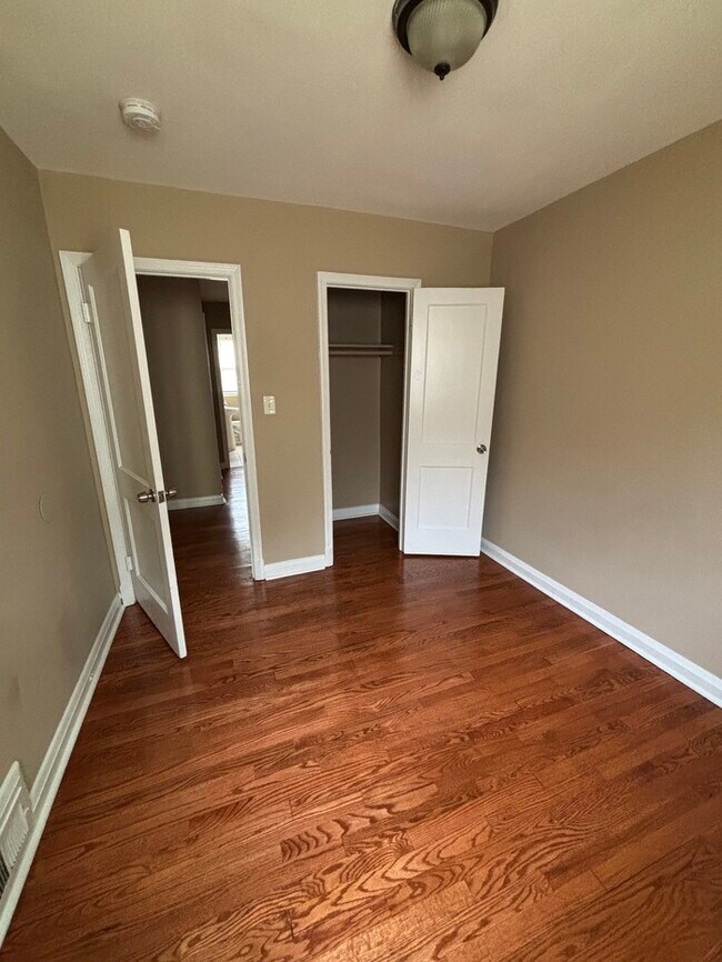 Building Photo - 3 Bedrooms plus Finished basement