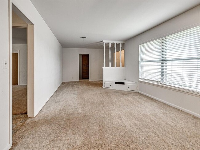 Building Photo - 1212 Lynnwood Dr